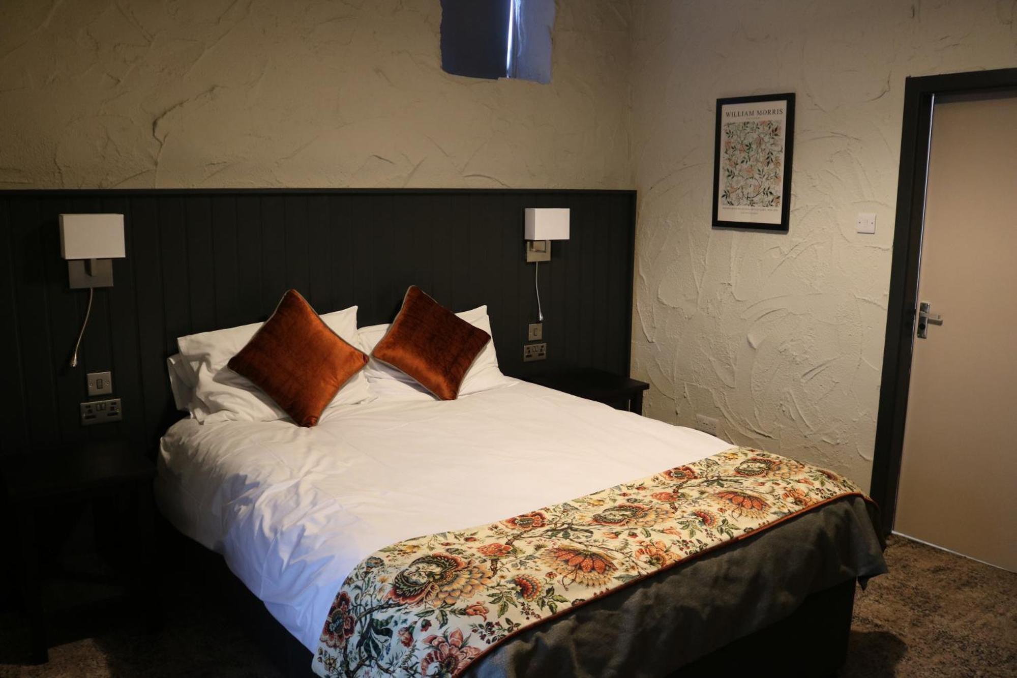 Black Dog Inn Bolton Exteriör bild
