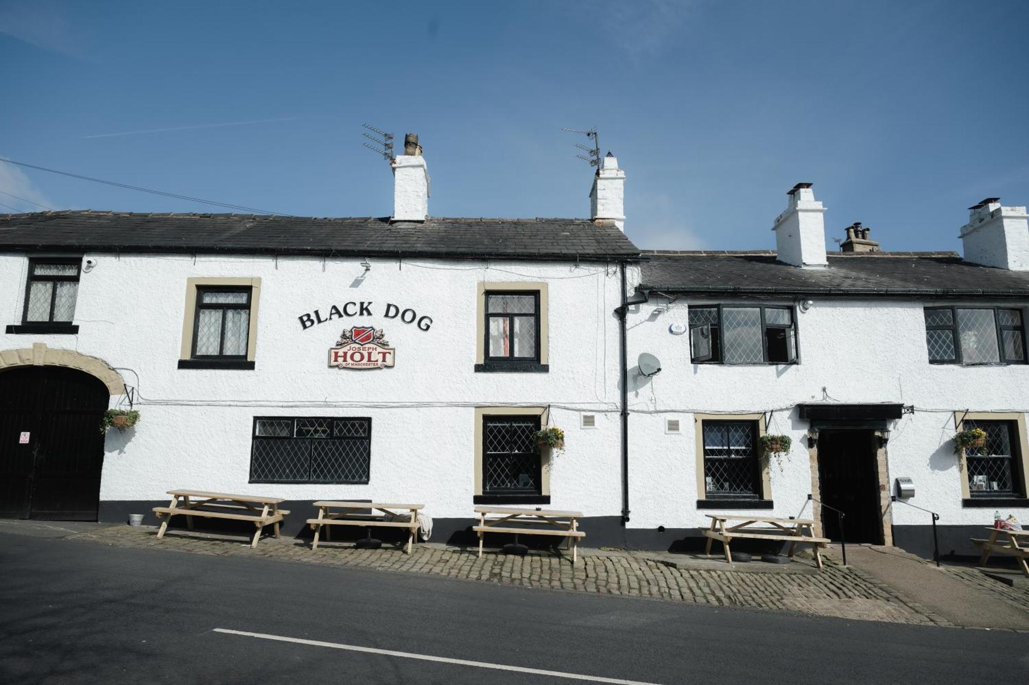 Black Dog Inn Bolton Exteriör bild