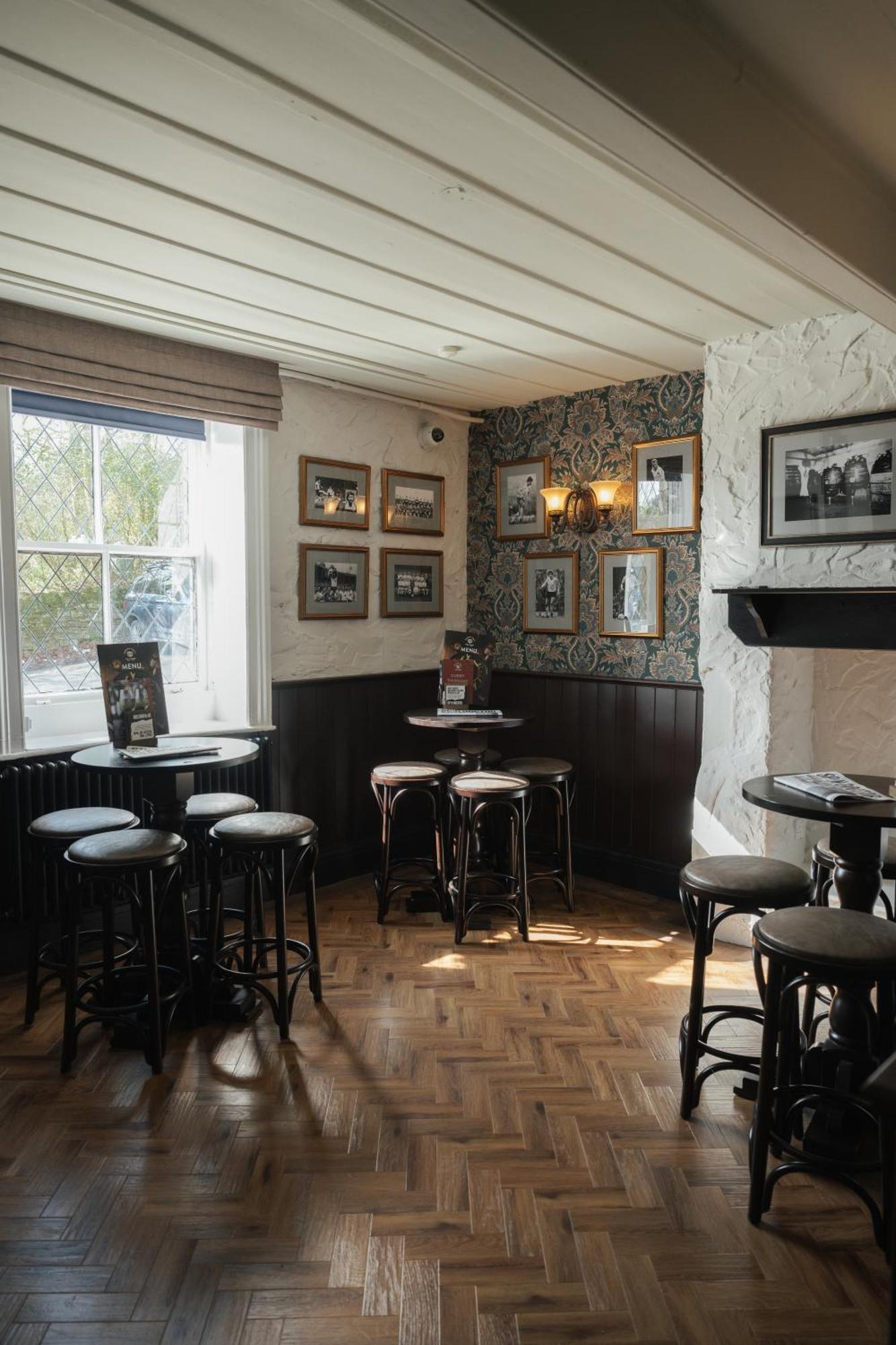 Black Dog Inn Bolton Exteriör bild